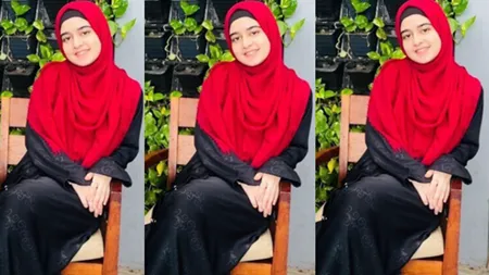 Hijabi Girlfriend Showing her Boobs in Lingerie