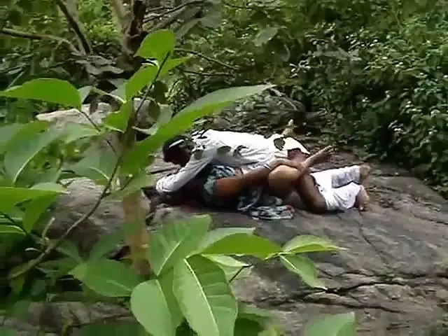 Hot Indian Couple Fucking in Jungle