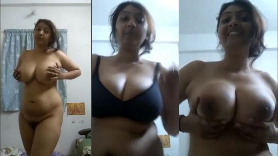Girlfriend ne bf ko apne bde boobs dekhiye